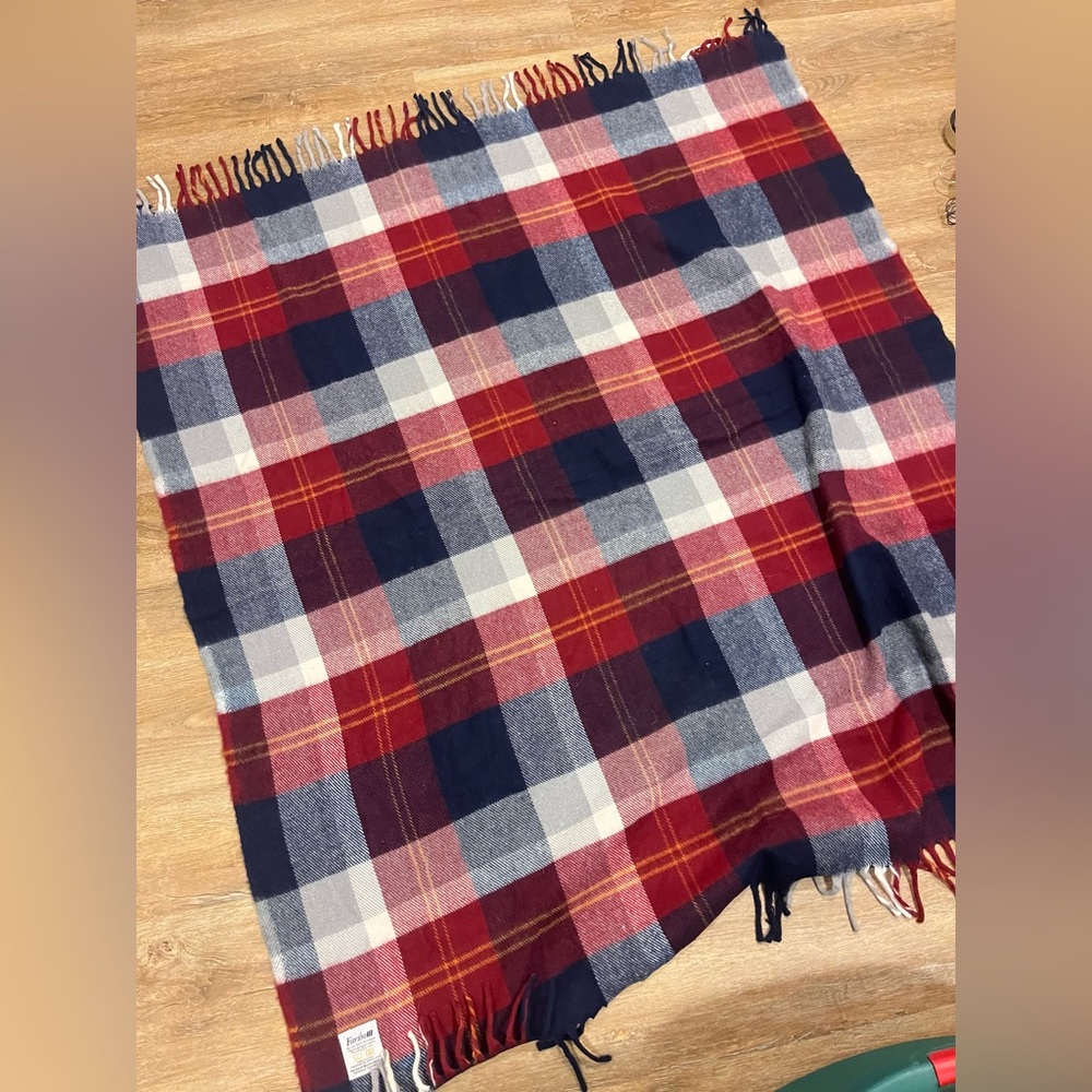 Faribo acrylic throw blanket
